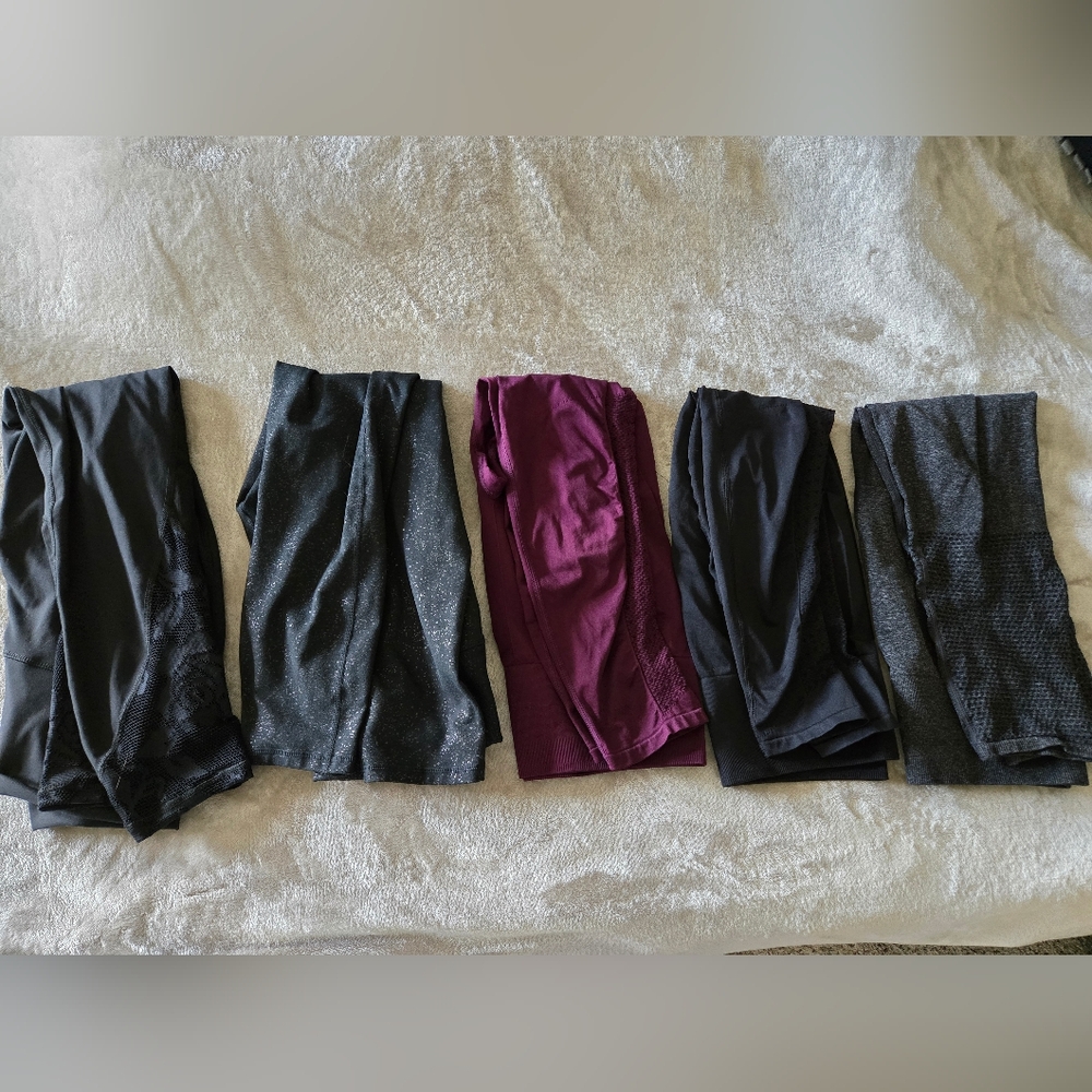 5 Pair Fabletics Leggings Size Large